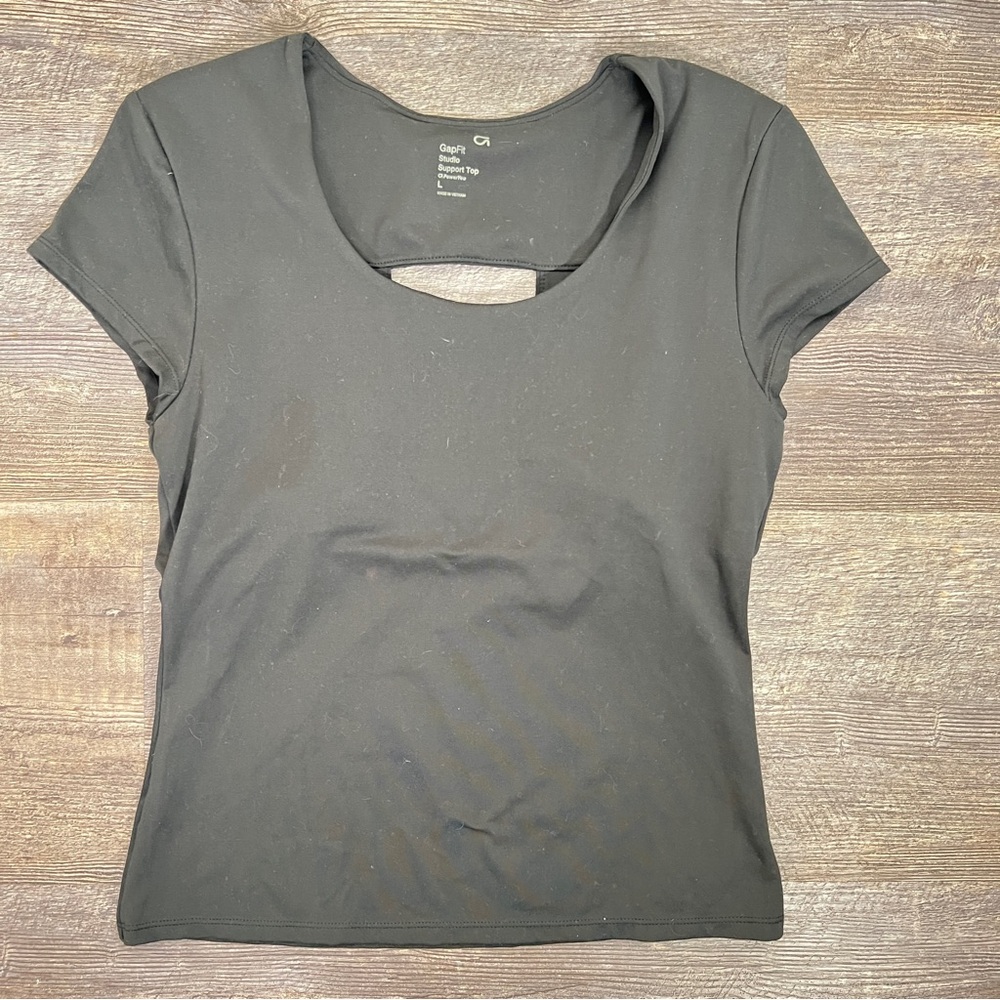 GAP Fit Black Short Sleeve Cut-Out Top size large L B127 - Picture 1 of 4
